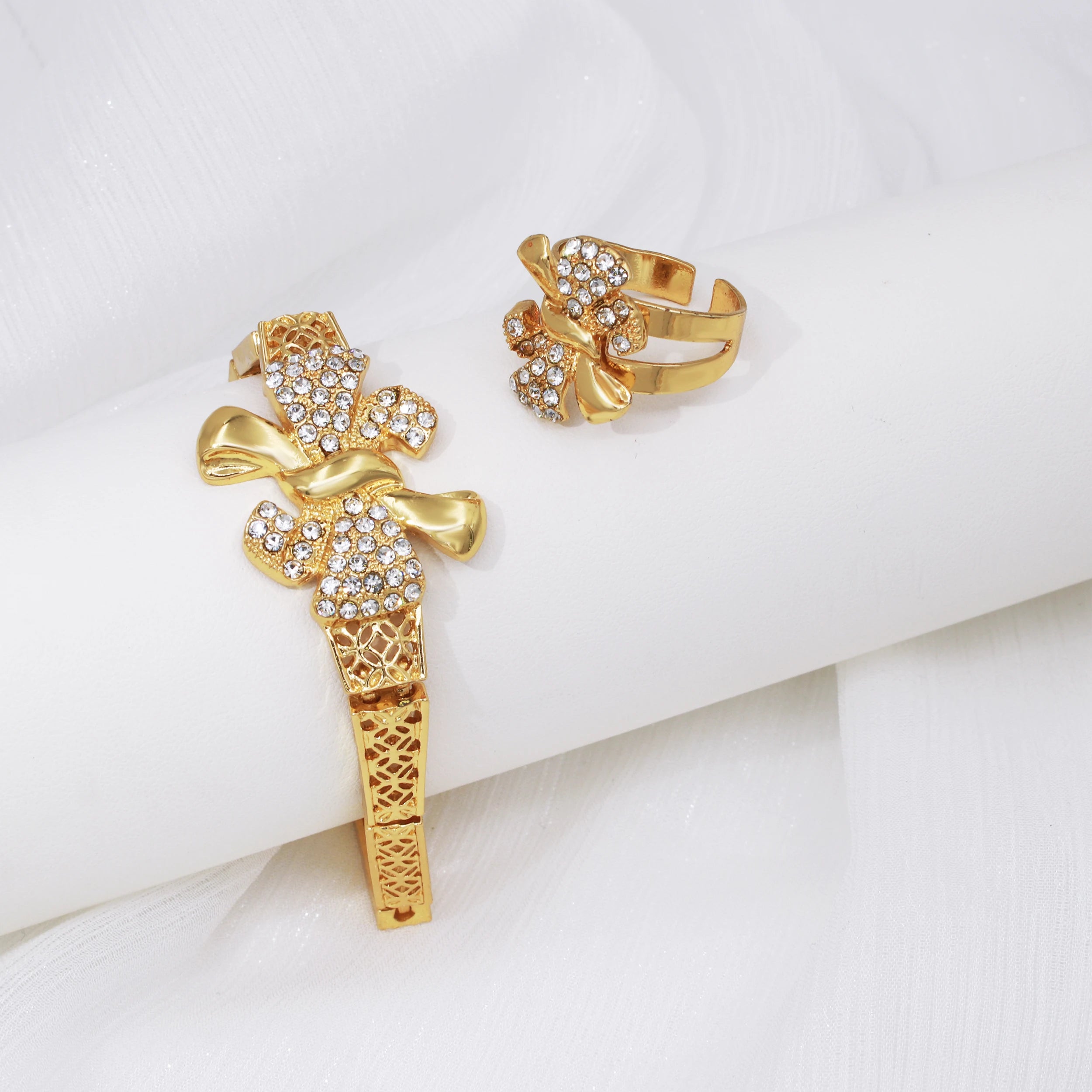 Conjunto de Joias Feminino Banho Ouro 18K Laço Italiano - Kit 4 Peças Colar Brinco Pulseira Anel